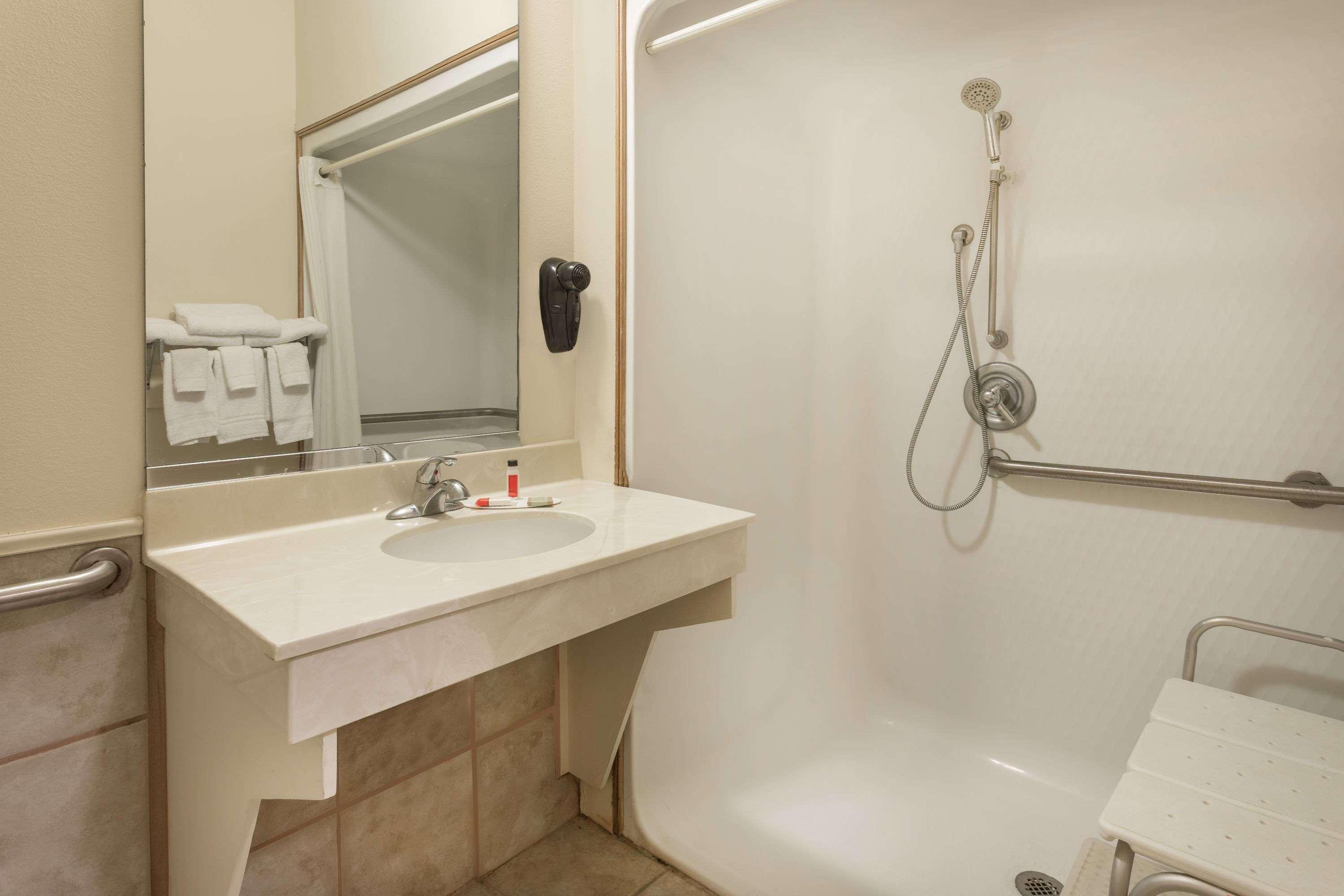 Super 8 By Wyndham Duson Lafayette West Area Motel Екстериор снимка