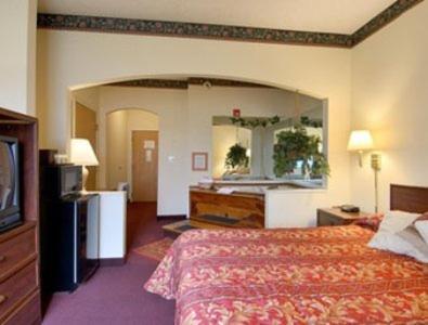 Super 8 By Wyndham Duson Lafayette West Area Motel Стая снимка
